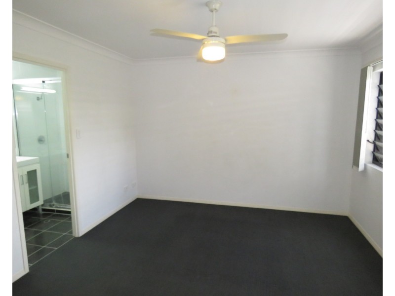 4/16 Williams Street, Bowen QLD 4805