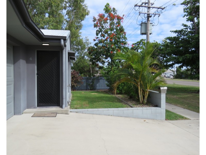 4/16 Williams Street, Bowen QLD 4805