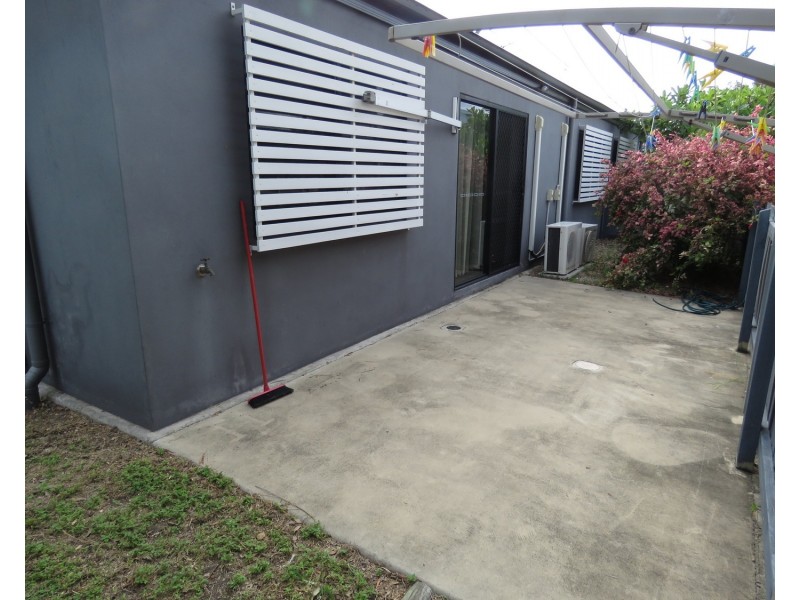 4/16 Williams Street, Bowen QLD 4805