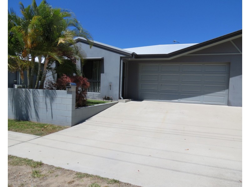 3/16 Williams Street, Bowen QLD 4805