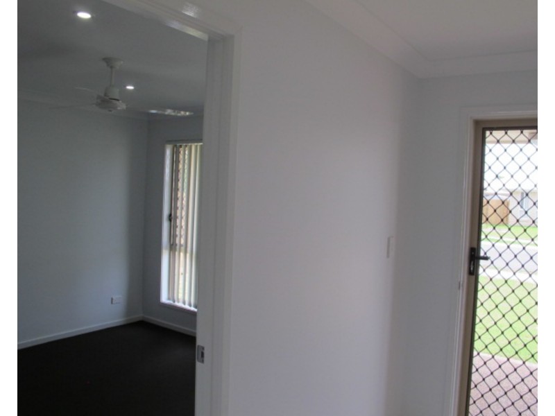 2/42 Stuart Tooth Drive, Bowen QLD 4805