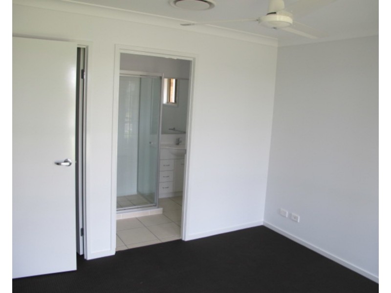 2/42 Stuart Tooth Drive, Bowen QLD 4805