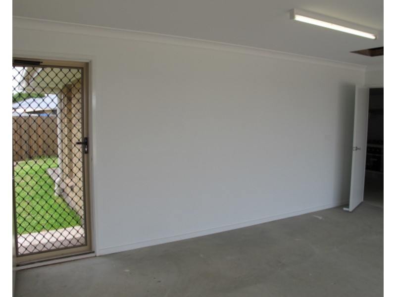2/42 Stuart Tooth Drive, Bowen QLD 4805