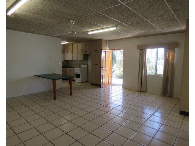 9 Fitzalan Street, Bowen QLD 4805