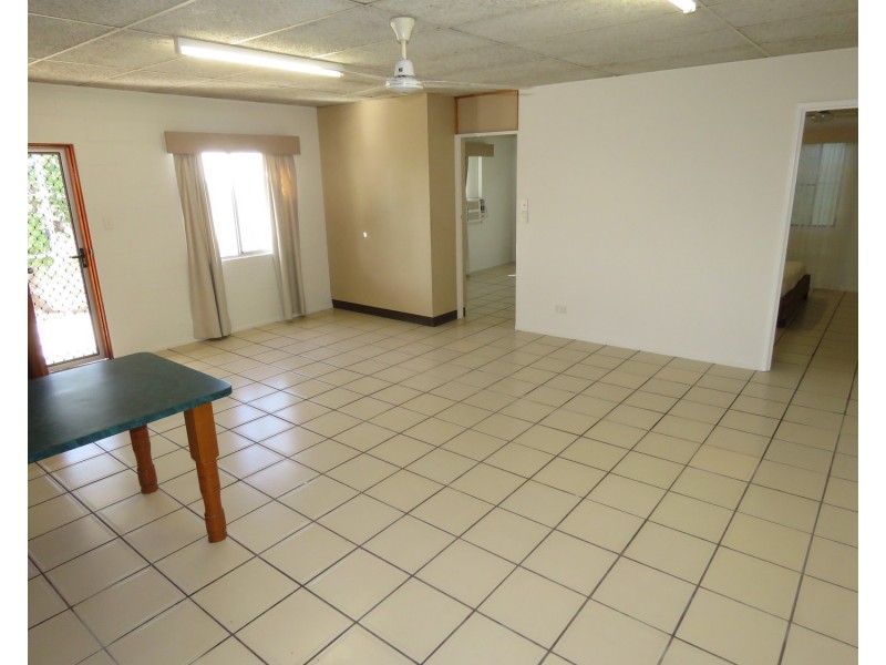 9 Fitzalan Street, Bowen QLD 4805