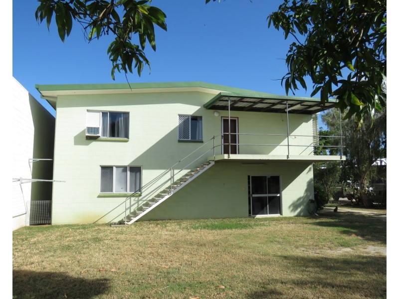 9 Fitzalan Street, Bowen QLD 4805