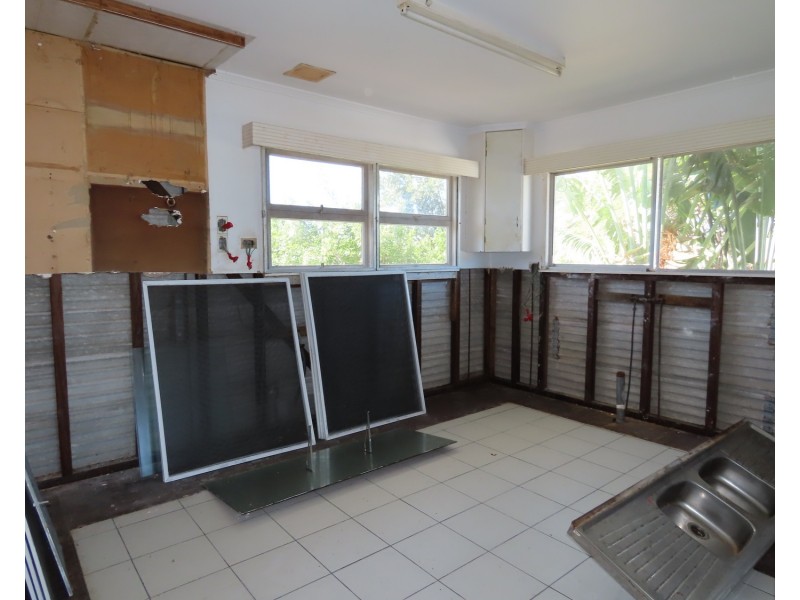 19 Casuarina Street, Bowen QLD 4805