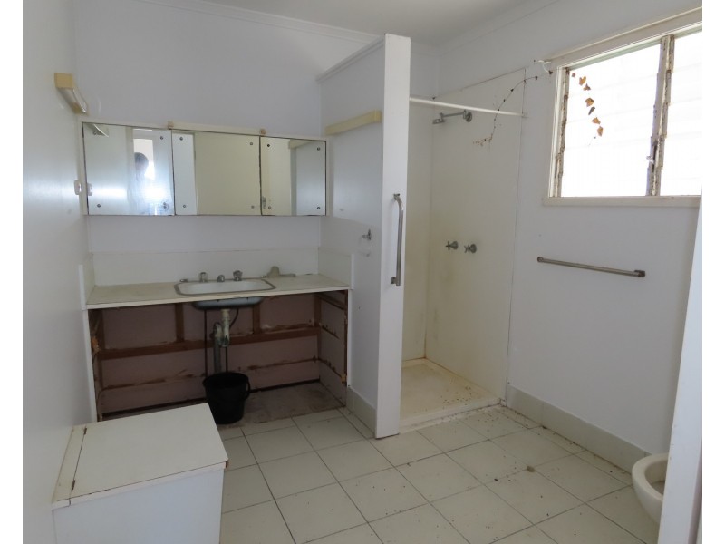 19 Casuarina Street, Bowen QLD 4805