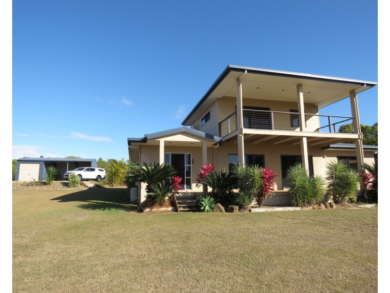 17 Bayview Crescent, Bowen QLD 4805