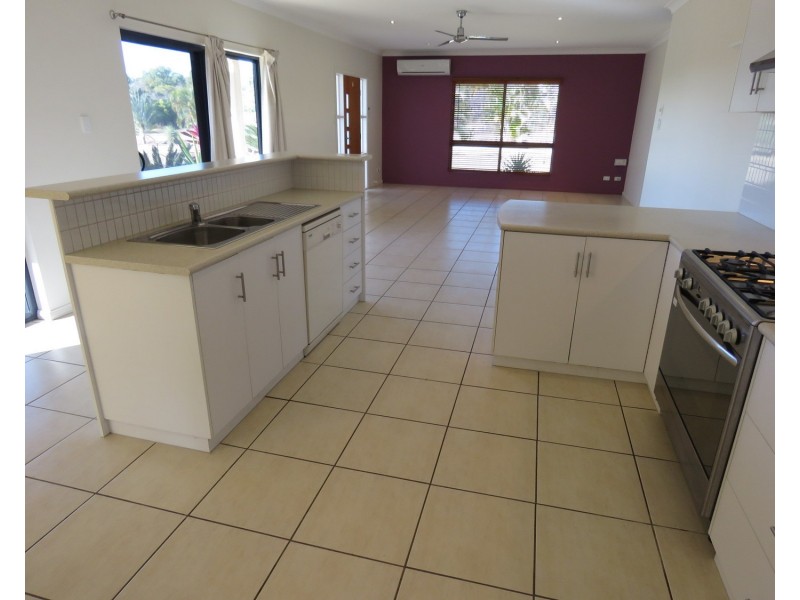 17 Bayview Crescent, Bowen QLD 4805