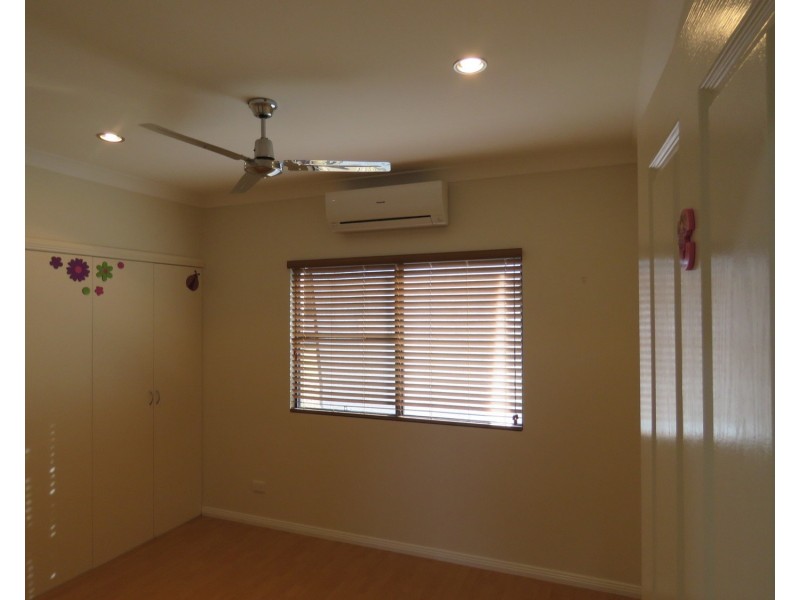 17 Bayview Crescent, Bowen QLD 4805