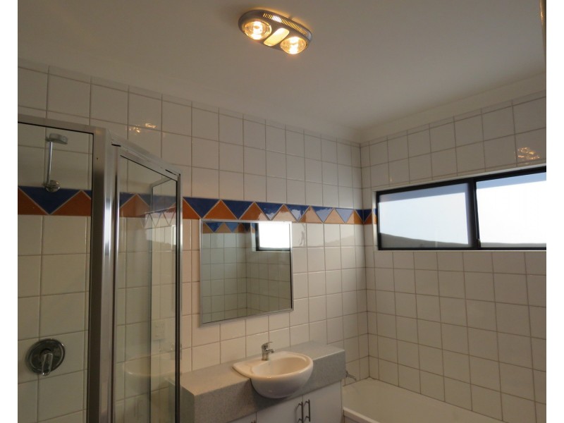 17 Bayview Crescent, Bowen QLD 4805