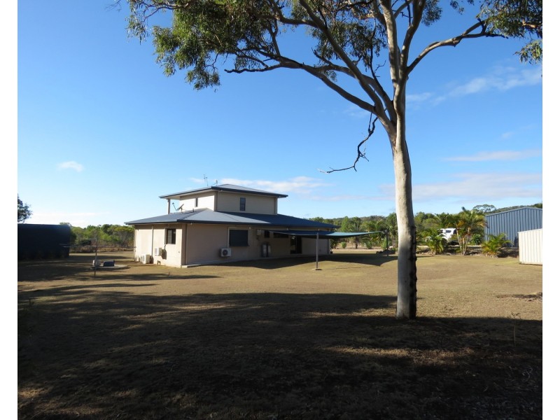 17 Bayview Crescent, Bowen QLD 4805