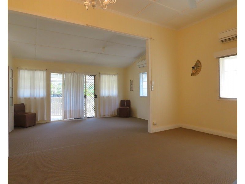 1 Holborne Street, Bowen QLD 4805