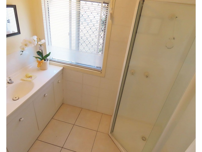 1 Holborne Street, Bowen QLD 4805