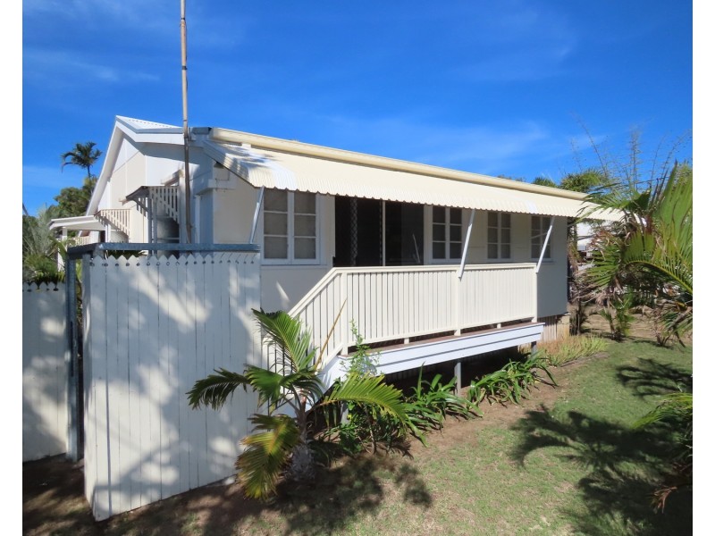 1 Holborne Street, Bowen QLD 4805
