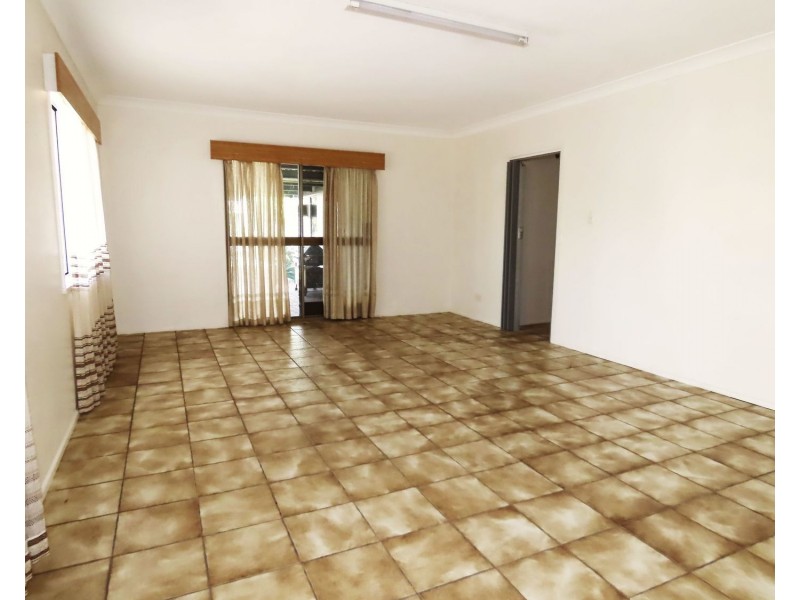 24 Gilbert Street, Bowen QLD 4805