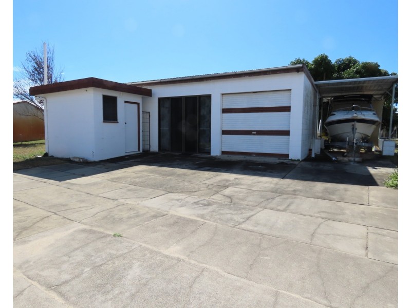 24 Gilbert Street, Bowen QLD 4805
