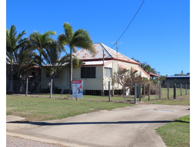 36 Poole Street, Bowen QLD 4805