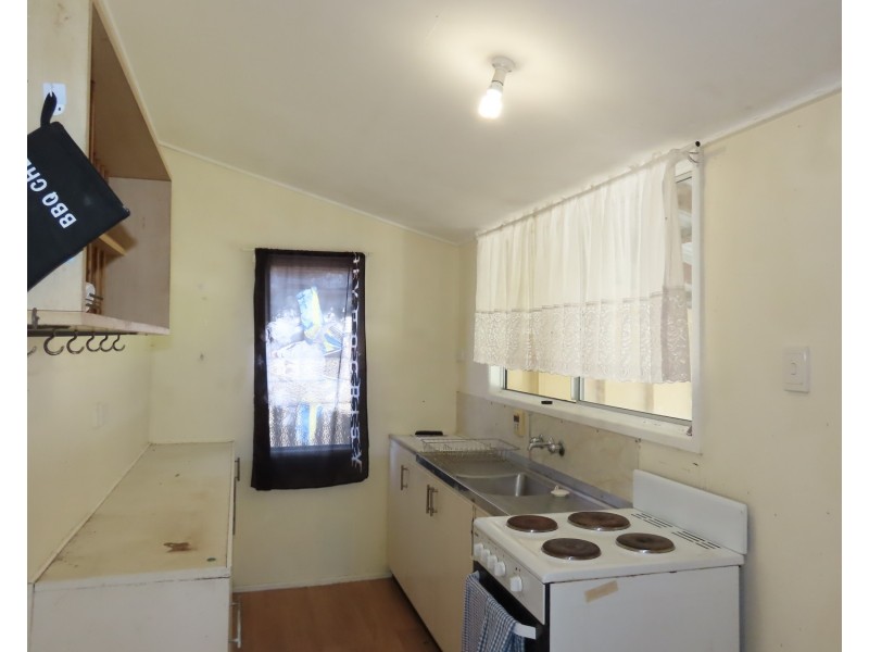 36 Poole Street, Bowen QLD 4805