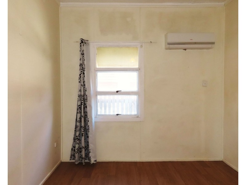 36 Poole Street, Bowen QLD 4805