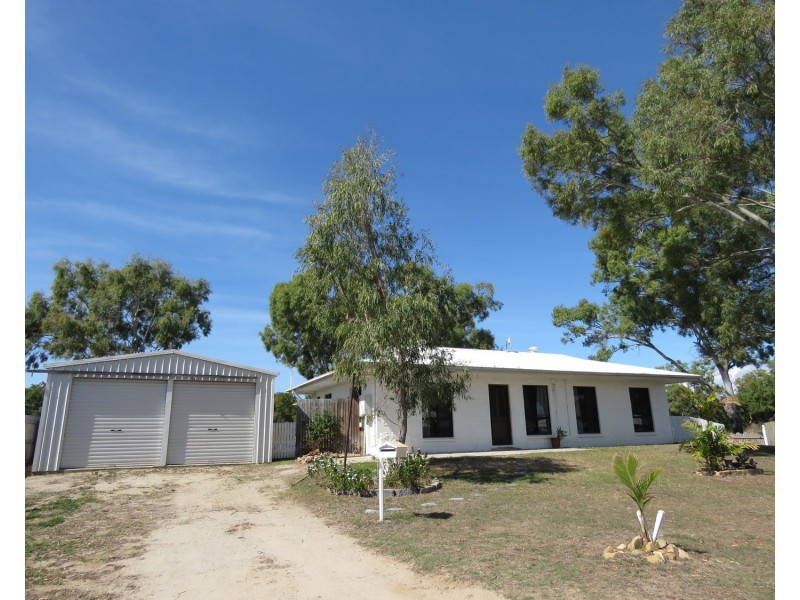 24 Crofton Street, Bowen QLD 4805