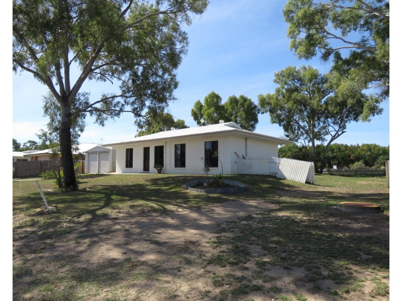 24 Crofton Street, Bowen QLD 4805