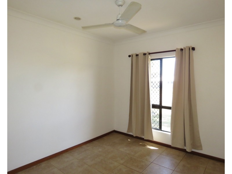 24 Crofton Street, Bowen QLD 4805