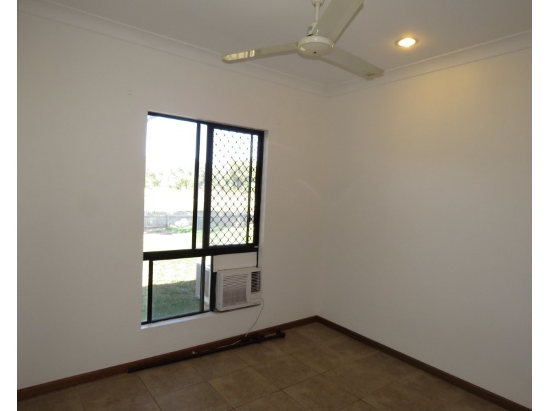 24 Crofton Street, Bowen QLD 4805