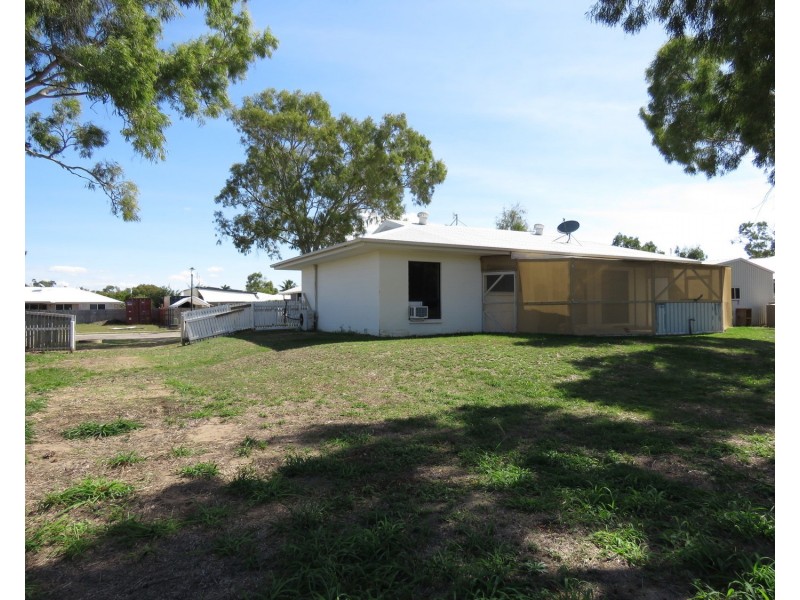 24 Crofton Street, Bowen QLD 4805