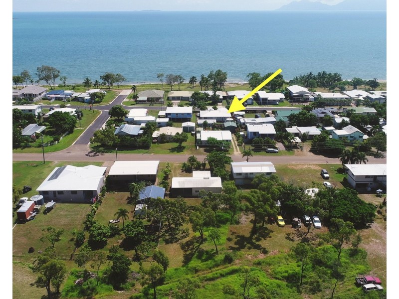 51 Whyte Avenue, Bowen QLD 4805