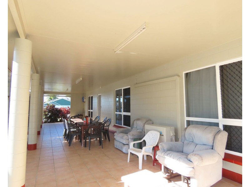 51 Whyte Avenue, Bowen QLD 4805