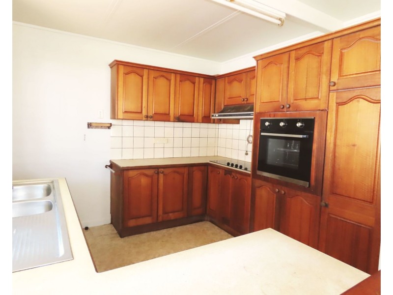 21 Elphinstone Street, Bowen QLD 4805