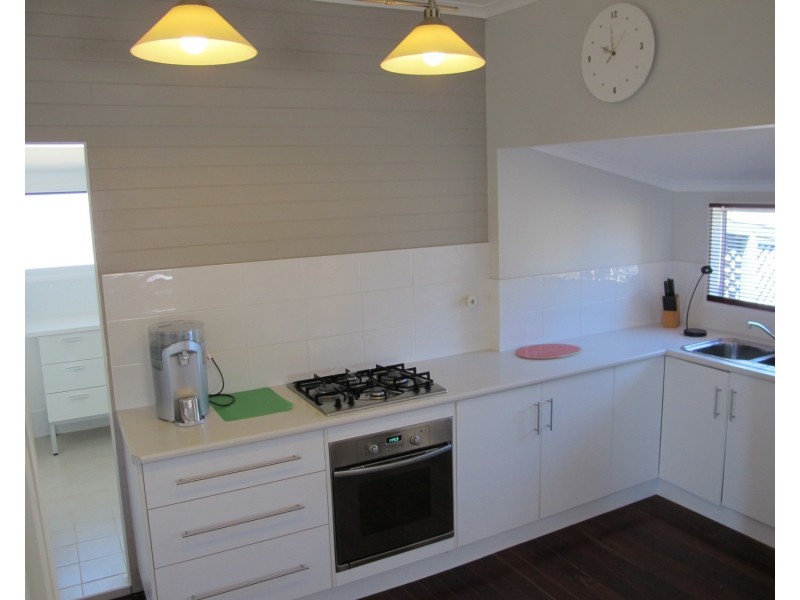 60 Dalrymple Street, Bowen QLD 4805