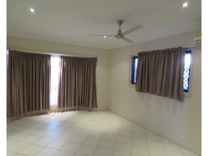 2 McDonnell Place, Bowen QLD 4805