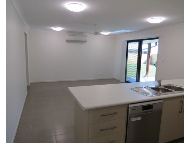 15 Wattle Crescent, Bowen QLD 4805