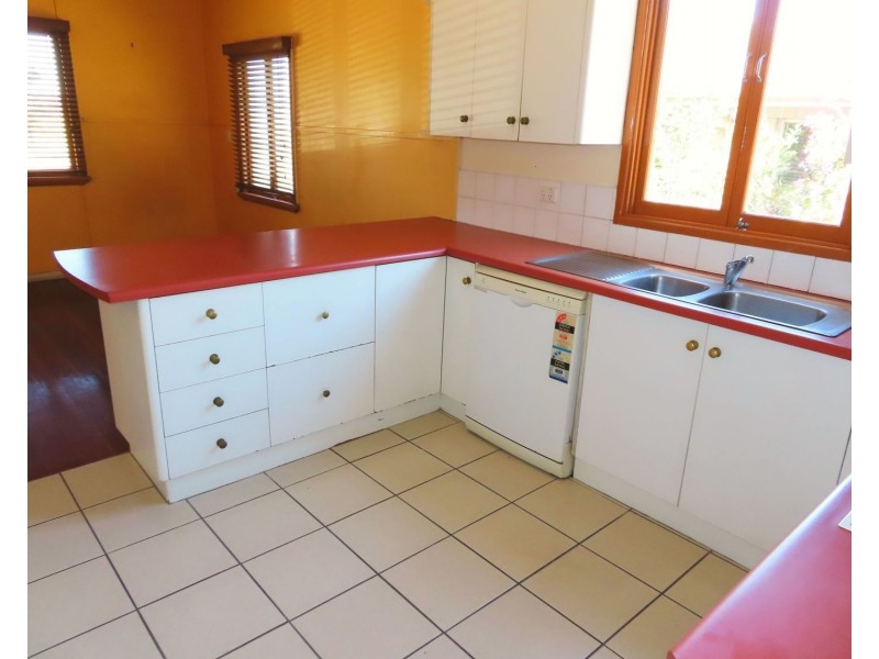 3 Golf Links Road, Bowen QLD 4805