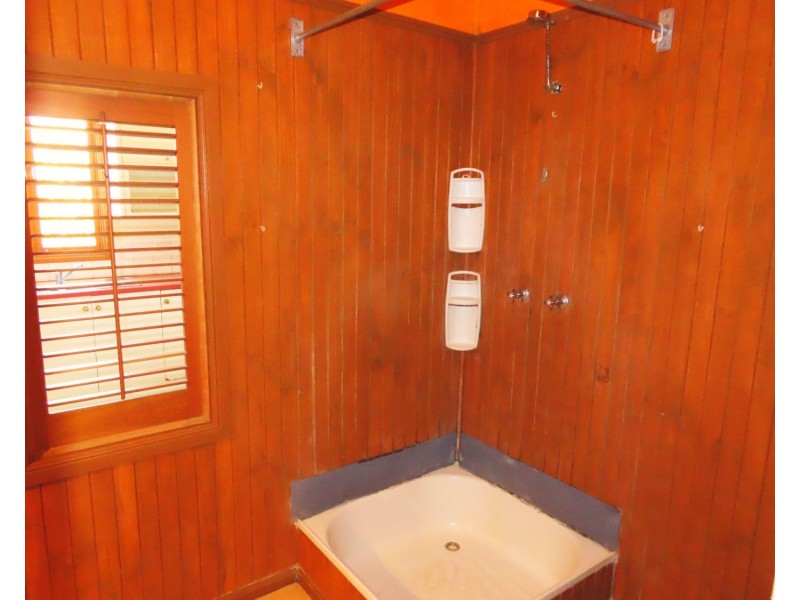 3 Golf Links Road, Bowen QLD 4805