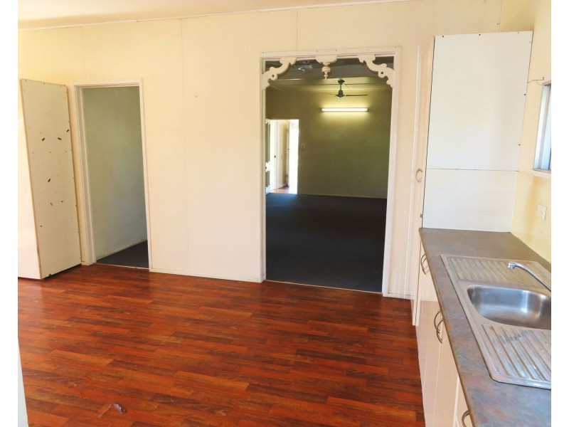 66 Livingstone Street, Bowen QLD 4805