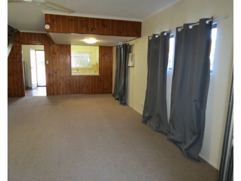5/60 Herbert Street, Bowen QLD 4805