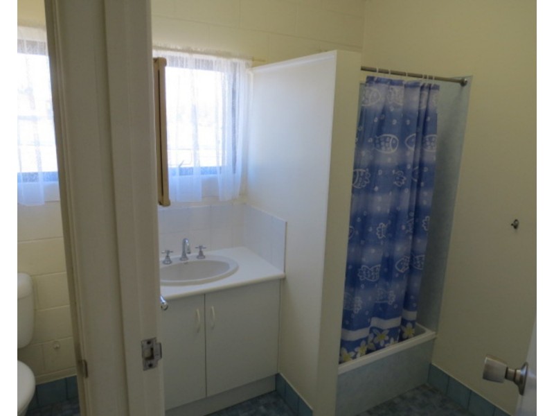 5/60 Herbert Street, Bowen QLD 4805