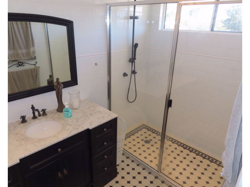 239 Africandar Road, Bowen QLD 4805