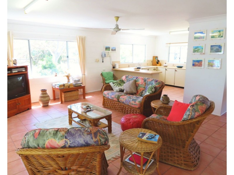2 Horseshoe Bay Road, Bowen QLD 4805