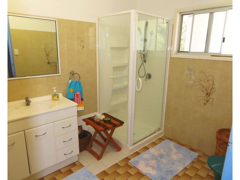 2 Horseshoe Bay Road, Bowen QLD 4805