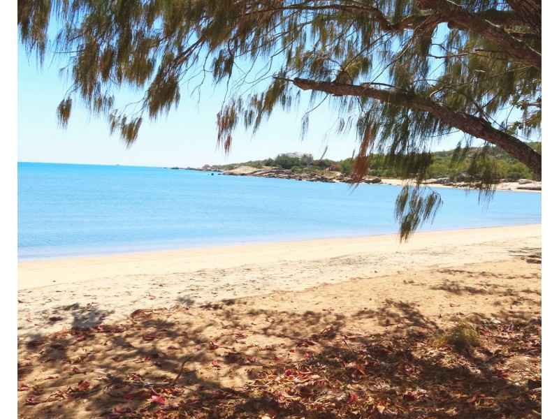 2 Horseshoe Bay Road, Bowen QLD 4805