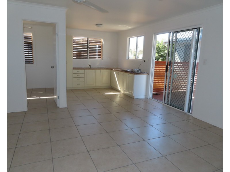 12 Sinclair Street, Bowen QLD 4805