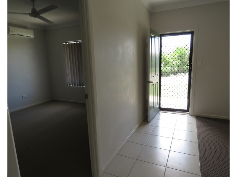 14 Seabreeze Crescent, Bowen QLD 4805