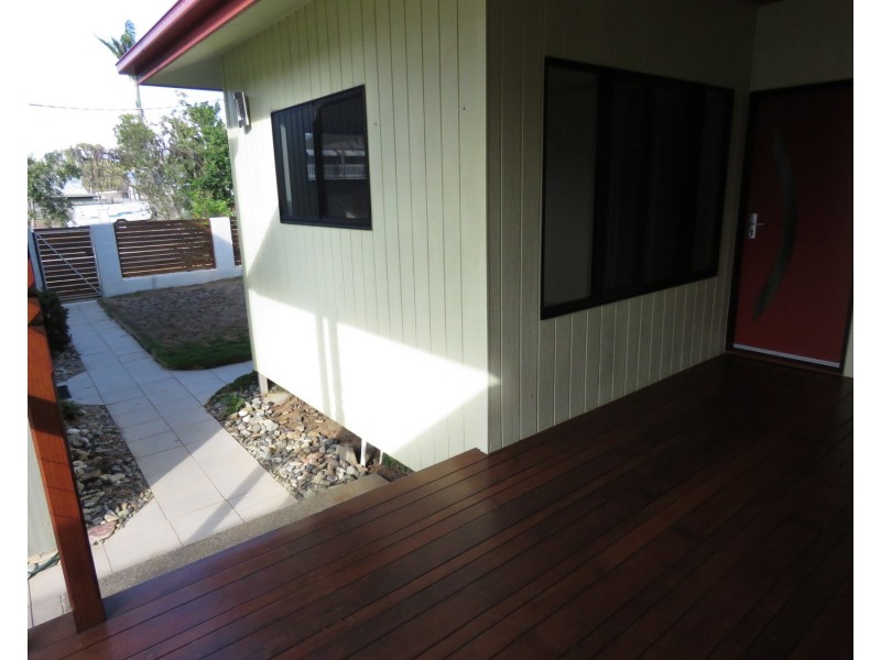 42 Whyte Avenue, Brisk Bay QLD 4805