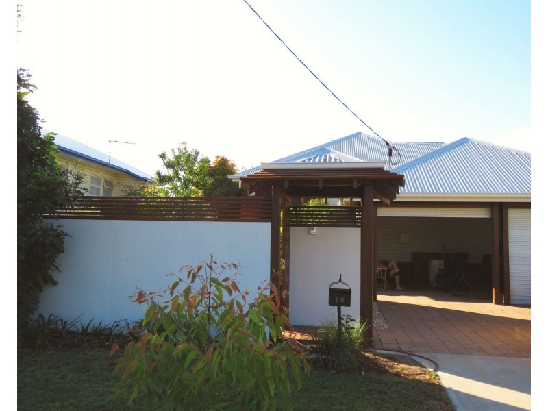 16 Hayes Street, North Ward QLD 4810