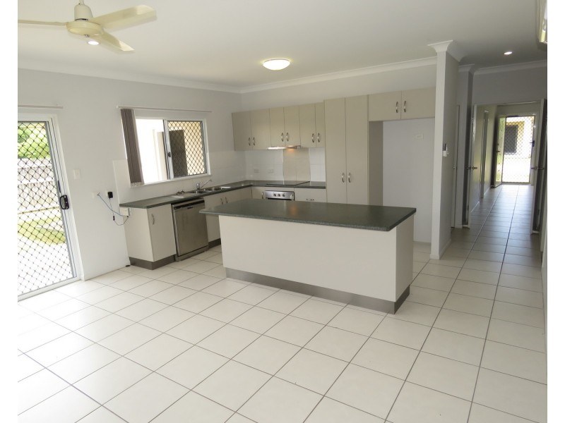 3 Fifth Close, Bowen QLD 4805